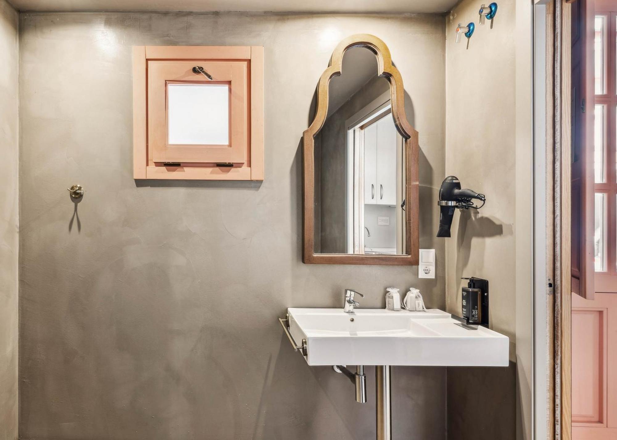 Limehome Cordoba Calle Pozanco Luaran gambar